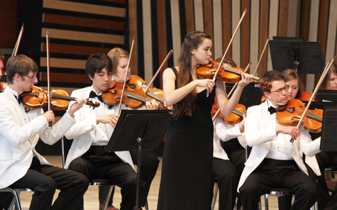 special-performer-violin2